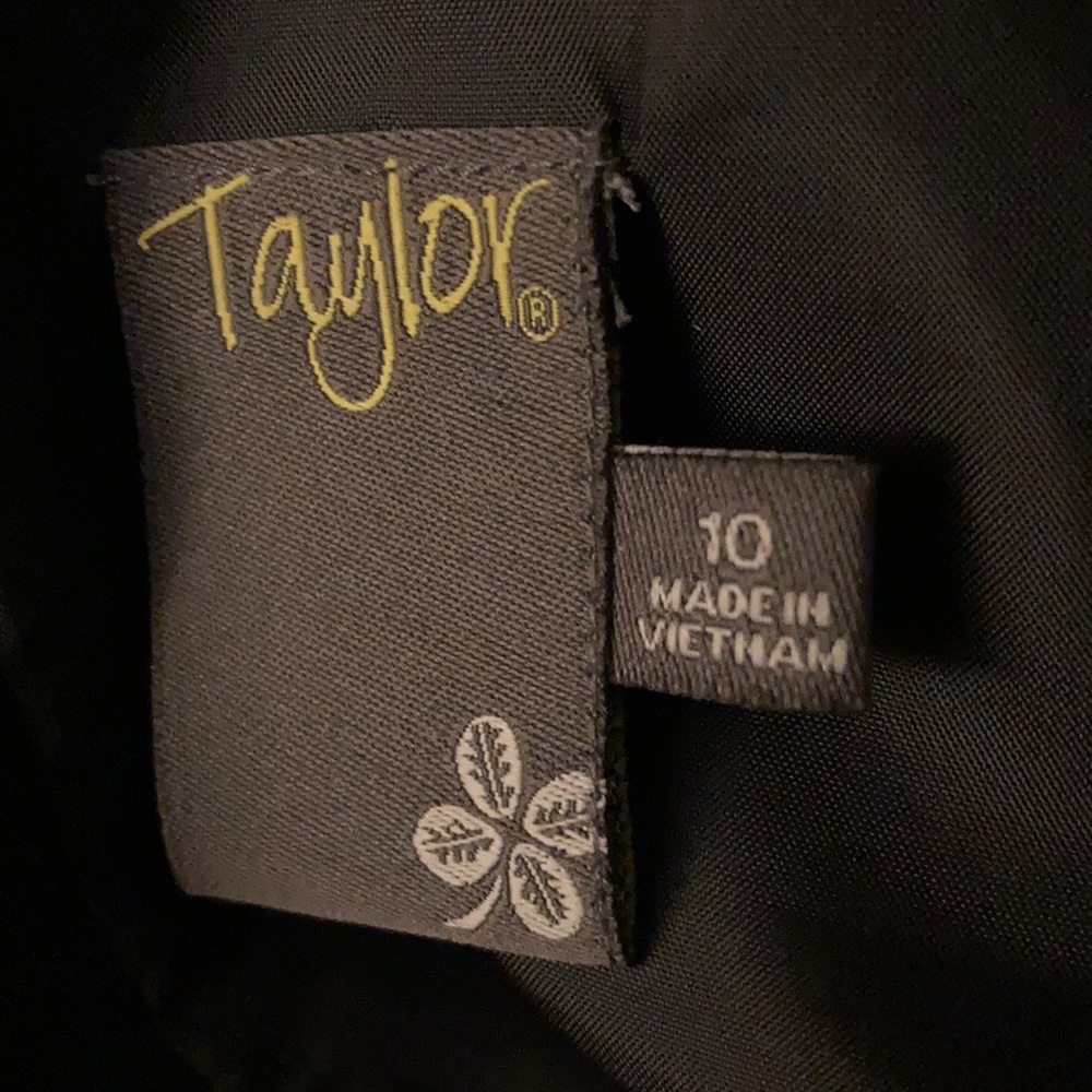 LBD - Picture 6 of 7
